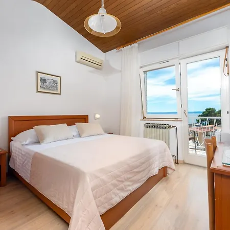 Ivona Seaview Apartmán *